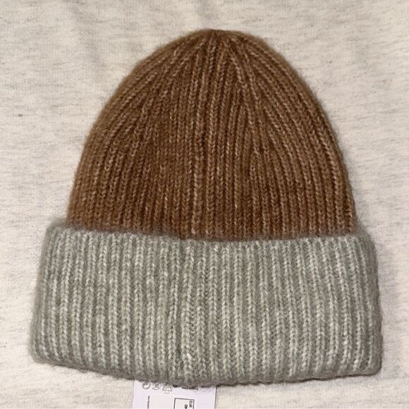 & Other Stories Ribbed Knit Color BlockโBeanie Hat in Brown & Light Green - Picture 6 of 10